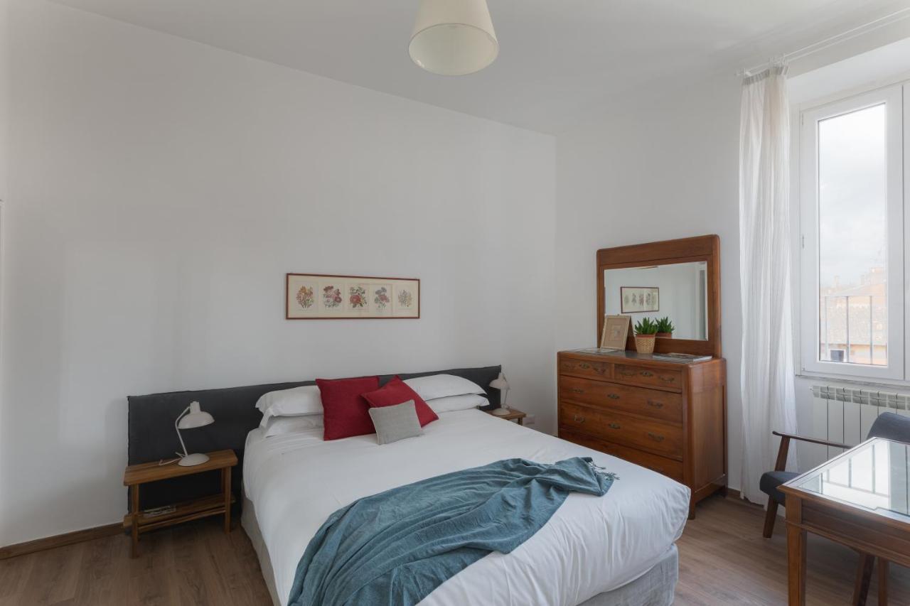 Amazing Penthouse With Terrace And Rooftop In Trastevere Róma Kültér fotó