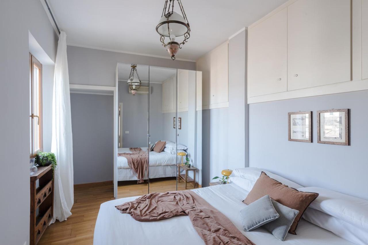 Amazing Penthouse With Terrace And Rooftop In Trastevere Róma Kültér fotó